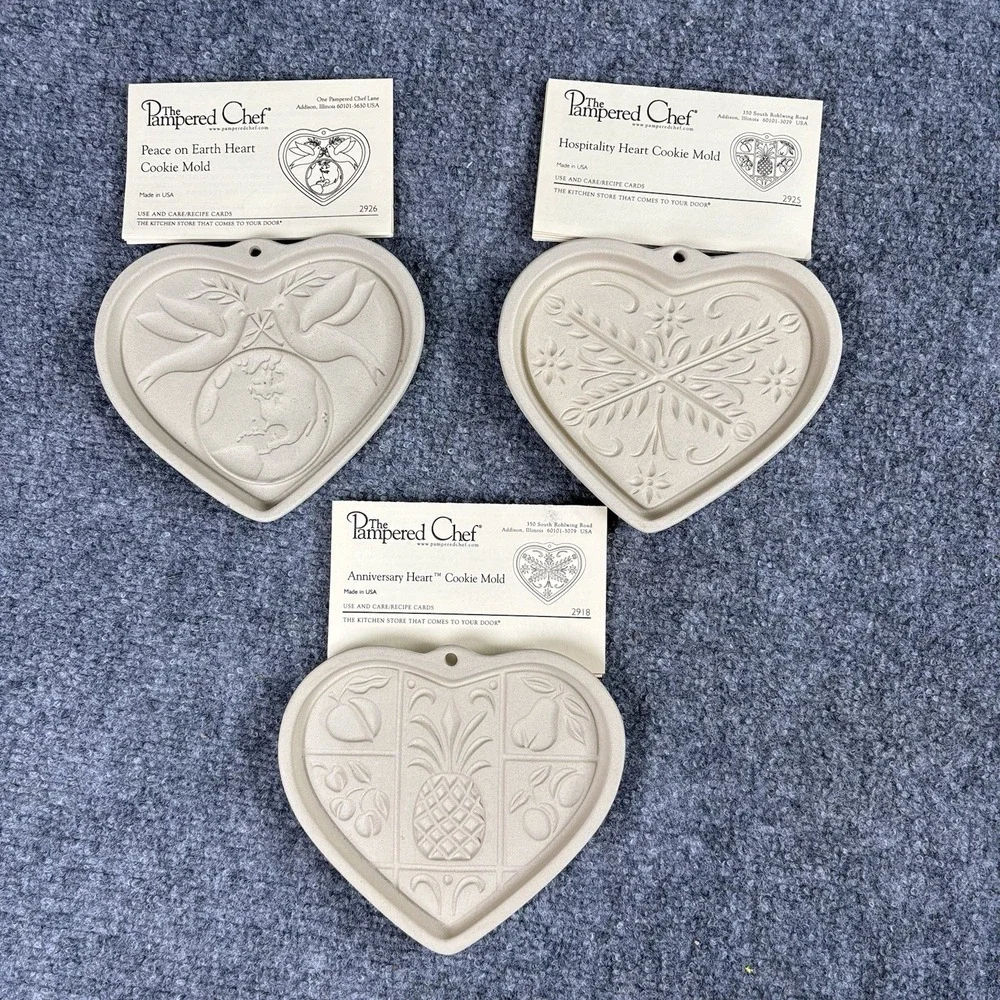 3 Vintage Pampered‎ Chef Family Heritage Heart Cookie Mold Hospitality Peace Y2K